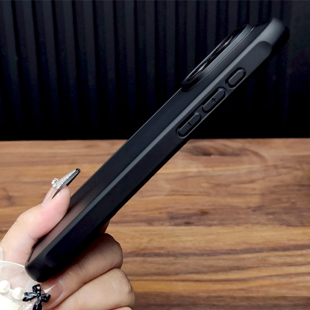 حافظة صلبة فاخرة غير لامعة لهاتف آيفون 16 15 14 13 12 Pro Max 16Pro لهاتف Magsafe Mag Safe شحن لاسلكي مضاد للبصمة غطاء أسود