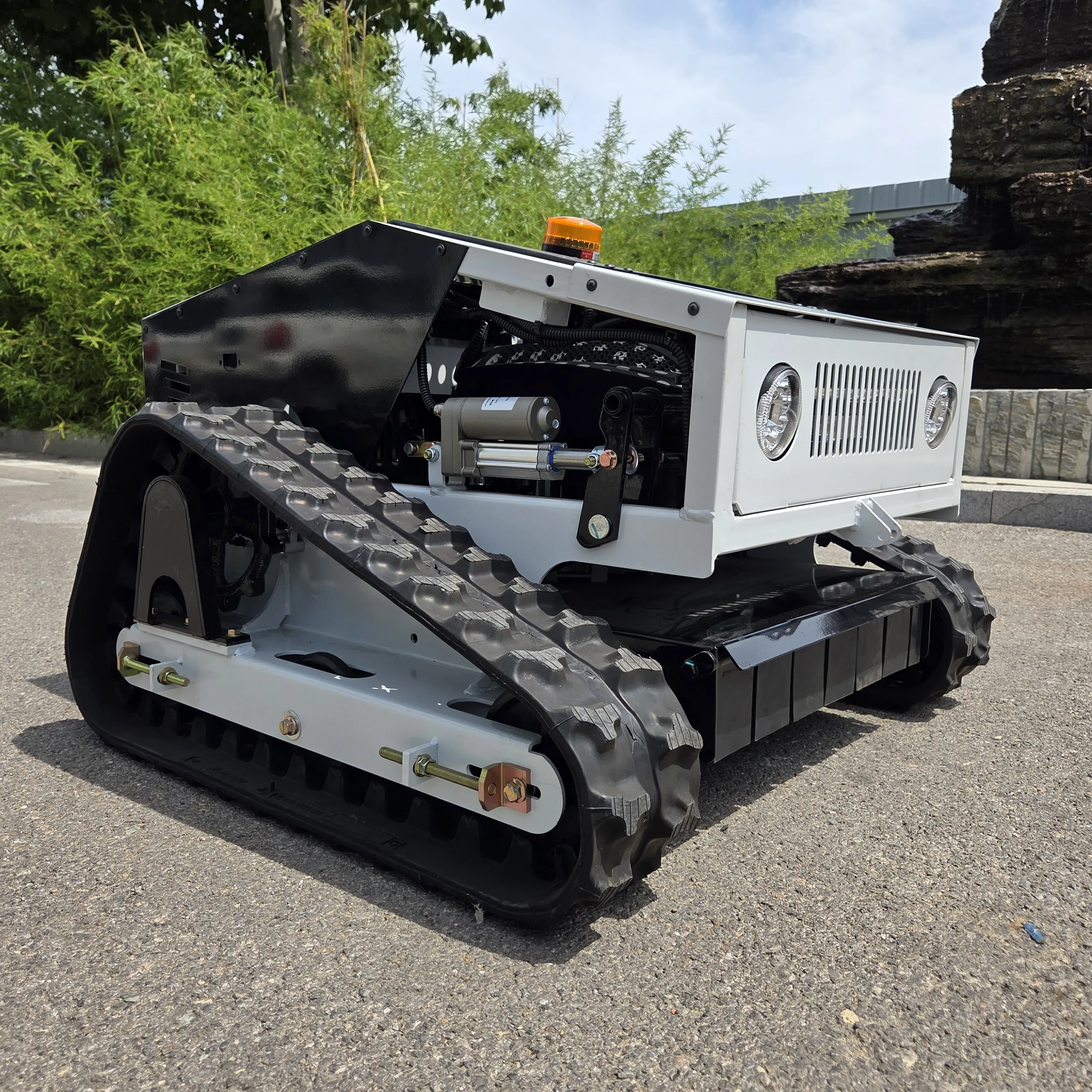 2026 جديد 500 مللي متر جزازة العشب المنزلية الصينية للتحكم عن بعد يمكن أن تدعم أطراف الرفع والتخصيص