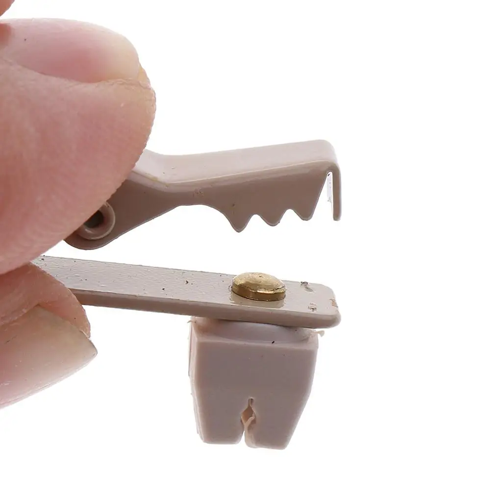 Lavalier Microphone Holder Tie Clip Metal Clamp for Wireless Lavalier Microphone Speech Use