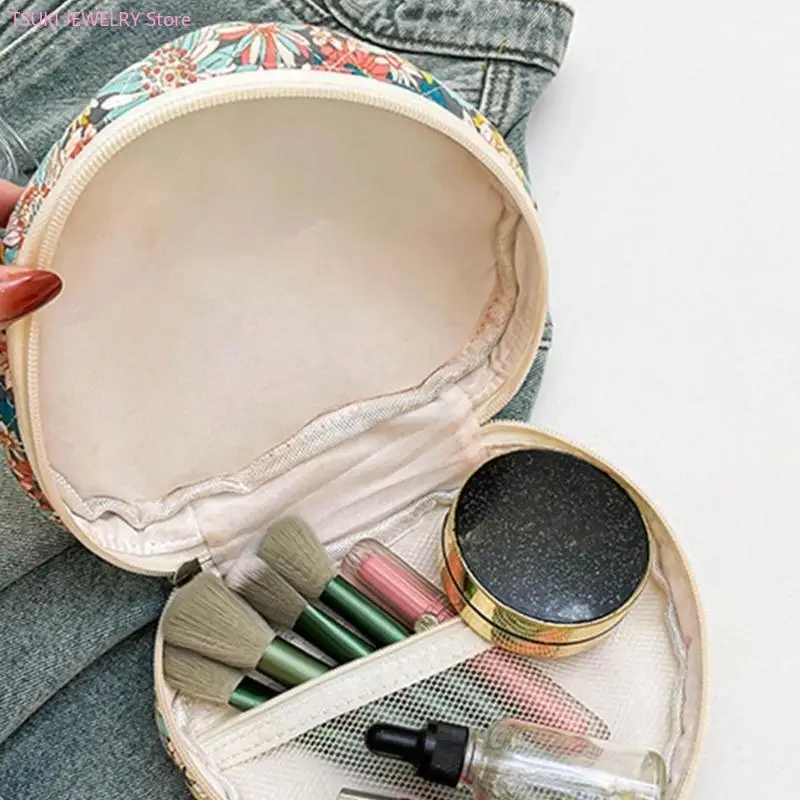 62KE حقيبة مستحضرات تجميل فريدة من نوعها باللون الأزرق توفر الأناقة والوظيفة لتنظيم مستحضرات التجميل للنساء العصريات