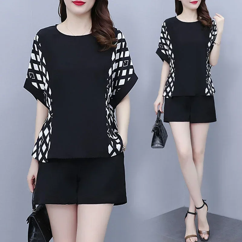 

Женские повседневные шорты, спортивный костюм, лето 2024, новые свободные укороченные топы с короткими рукавами, комплект из 2 предметов, модная тонкая большая одежда для мам