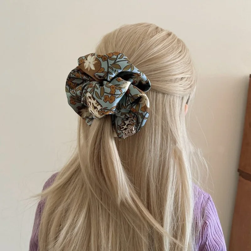 Scrunchies de estilo coreano para mujer y niña, lazo Floral Vintage de satén de seda, banda para el pelo de poni, Accesorios de playa enrollados