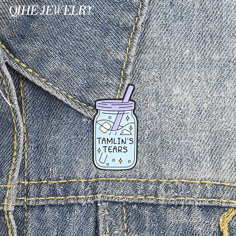 Tamlin's Tears Getränkeflaschen & Strohhalme Emaille-Pin Fantasy-Roman-Inspiration Sarkastische Brosche Jacken-Rucksack-Pin Schmuck-Abzeichen