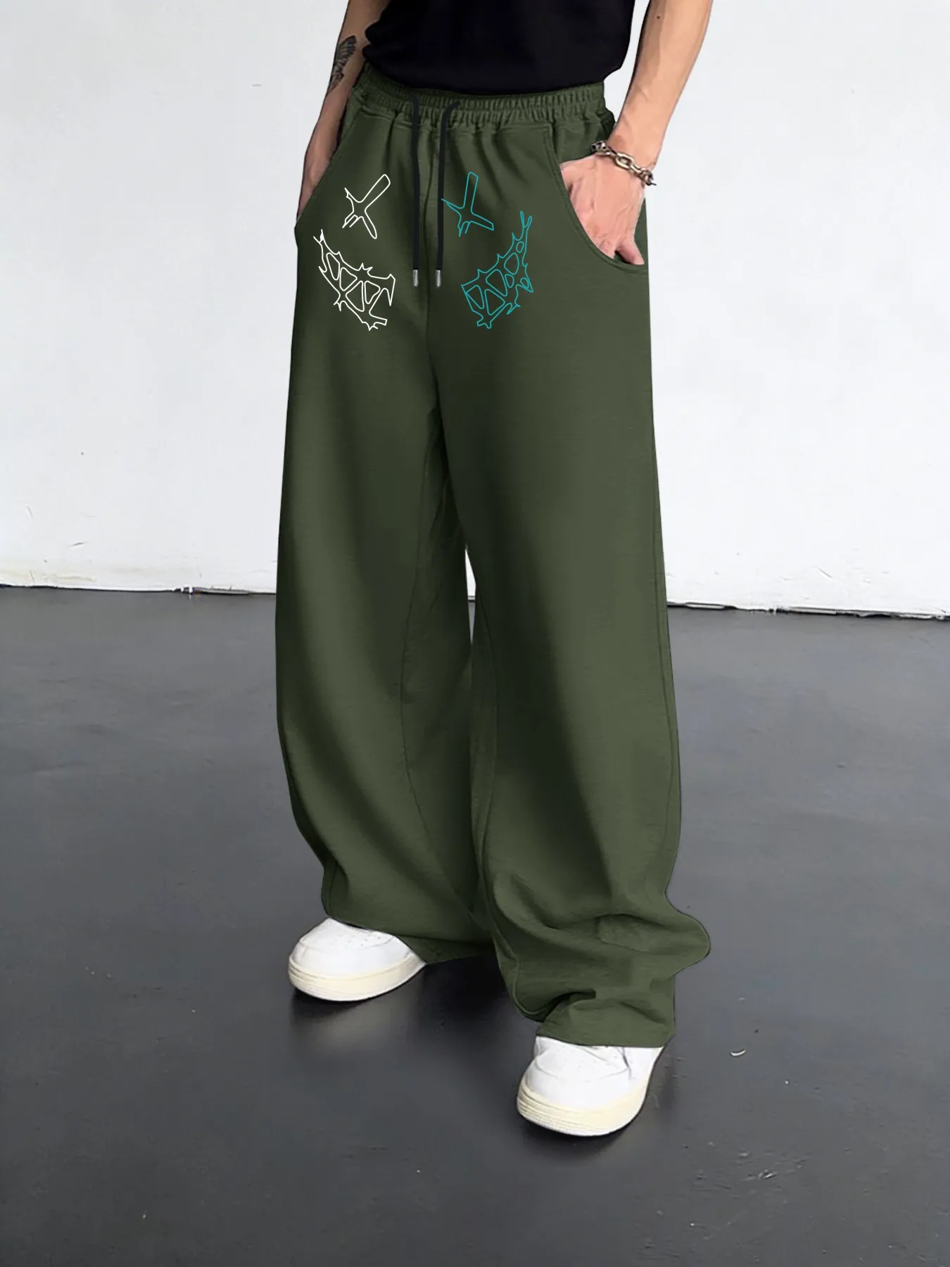 

Men's Personalized Pattern Design Loose and Comfortable Wide-leg Pants, Fashionable High Street Style for Men and Women