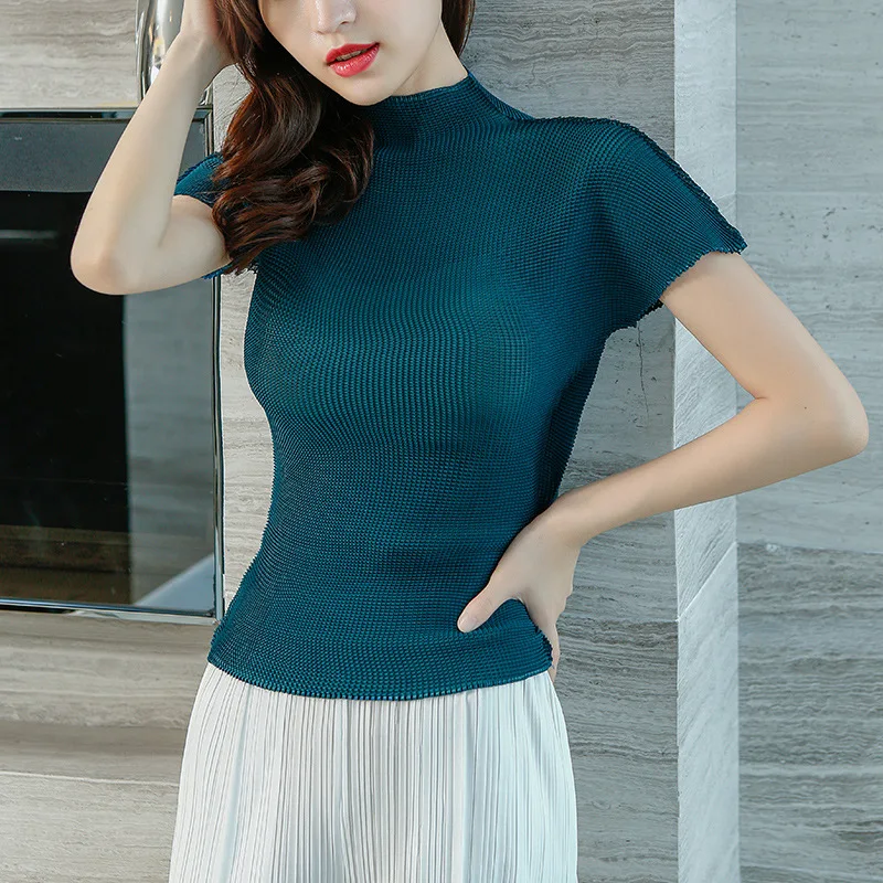 

Miyake Corn Pleated Half Turtleneck Round Neck Top Female 2023 Spring and Summer Solid Color Short Sleeve T-shirt Fashion Casual