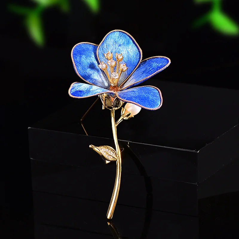 New Chinese Style Intangible Cultural Heritage Edelweiss Iris Brooch Niche Freshwater Pearl Bouquet Fashionable Exquisite Pins