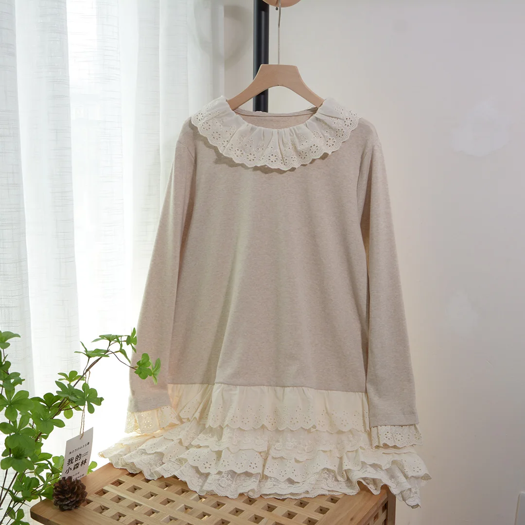 

Sweet Cotton Blend Hollow out Lace Collar Four Layer T-irt Women's Embroidered Base Layer irt for Spring Faion