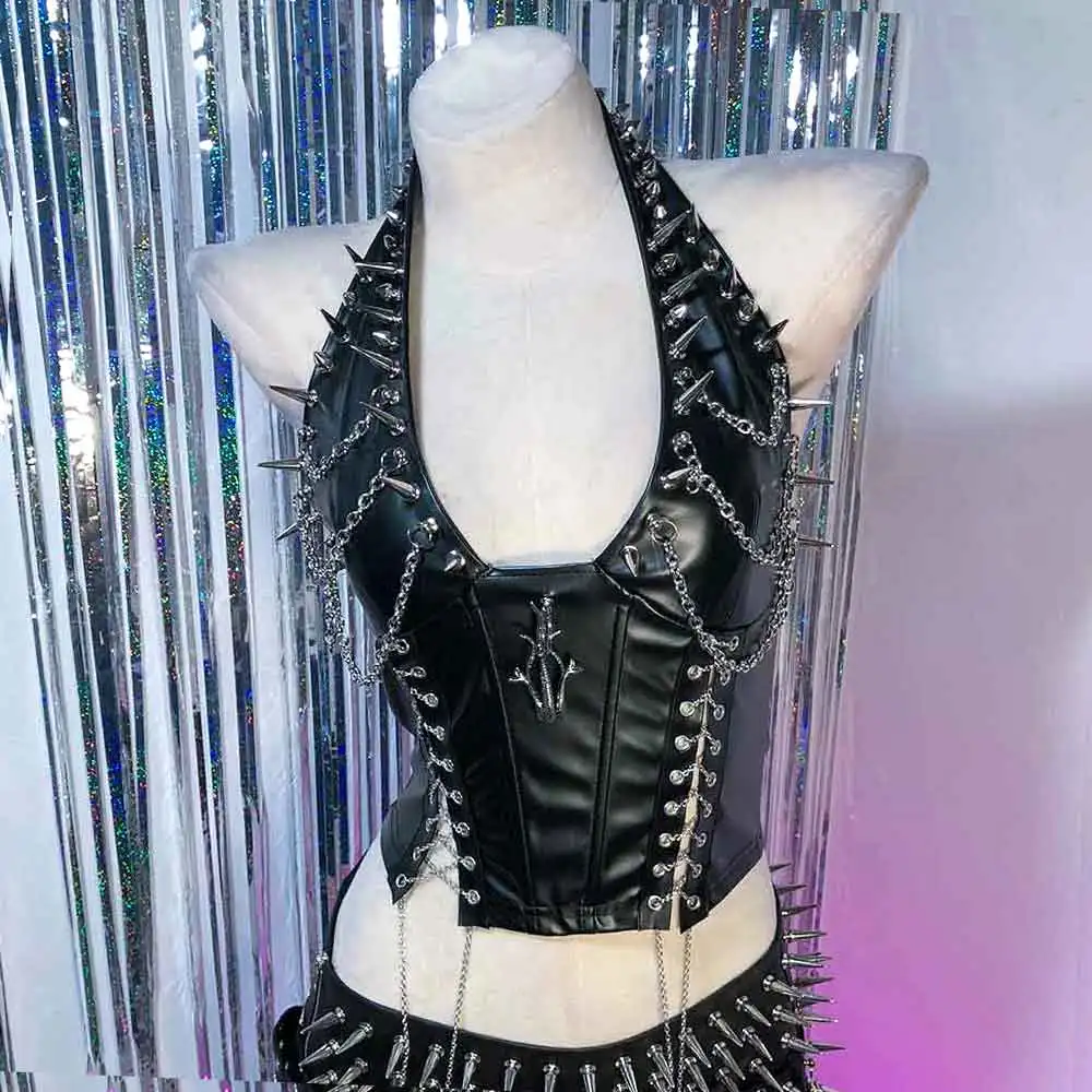 

Emo Goth Eco Hand Made Punk Rock Chain DIY Grunge Y2K TOPS Teen E-Girls Harajuku Studded Rivet 90s Kawaii 20256 Gothic Tank