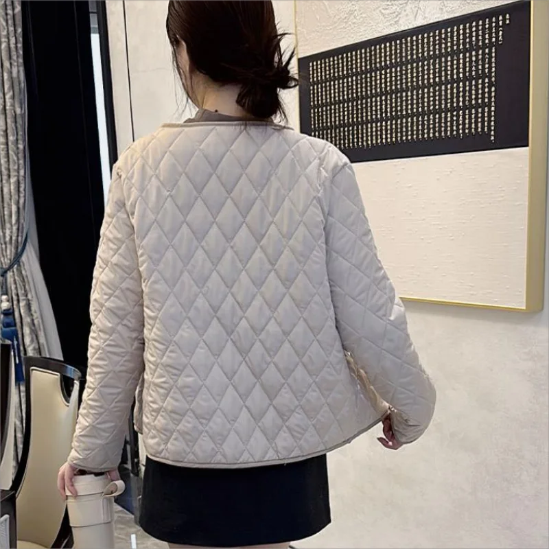 2024 New Autumn Winter European Women Round Neck Double-breasted Cotton Coat Diamond Lattice Light Short Jacket Padded Clothes