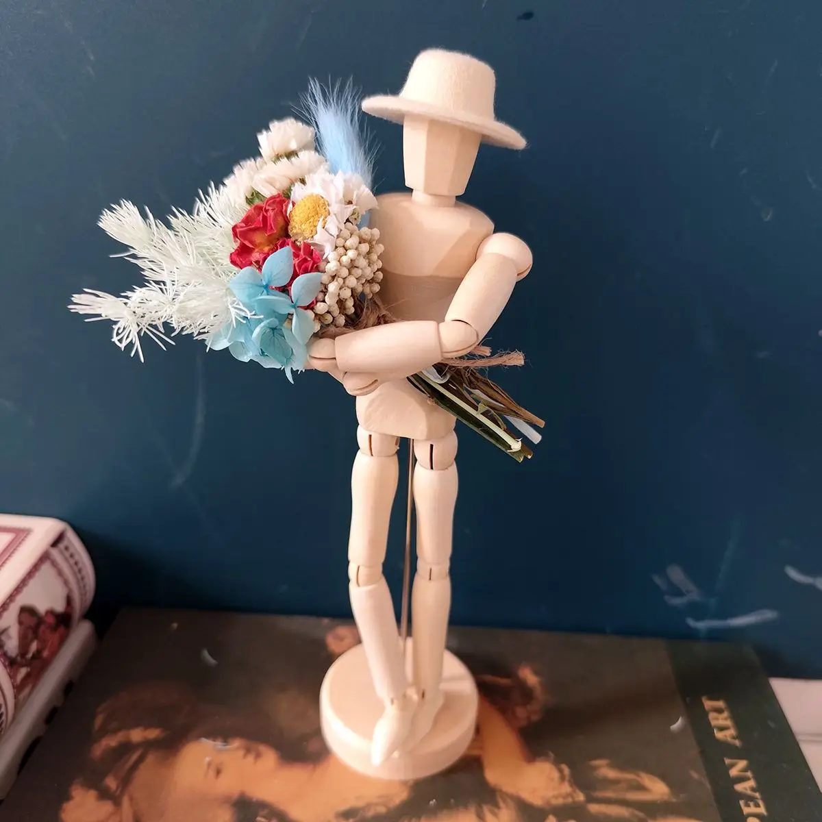 Natural Air Dried Mini Real Rose Dried Flower Bouquet Creative Decor With Joint Puppet Figurine For Living Room Tabletop