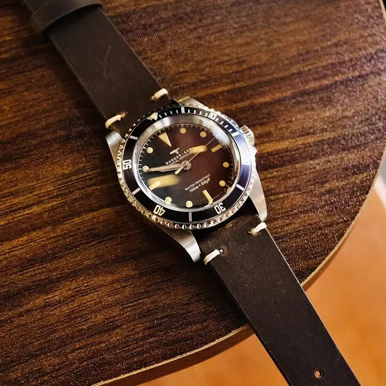 

DAGGERAXE Men Automatic Watch 39.5mm Mechanical Wristwatch Diver 10ATM Waterproof C3 Luminous Sapphire Mirror NH35 Military