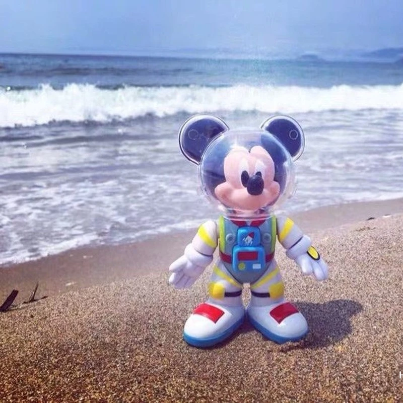 Disney Mickey Mouse Kawaii astronauta Action Figures Anime Movie Holiday Gift Stellalou Building Mermaid Ornaments Girls Boys Gif