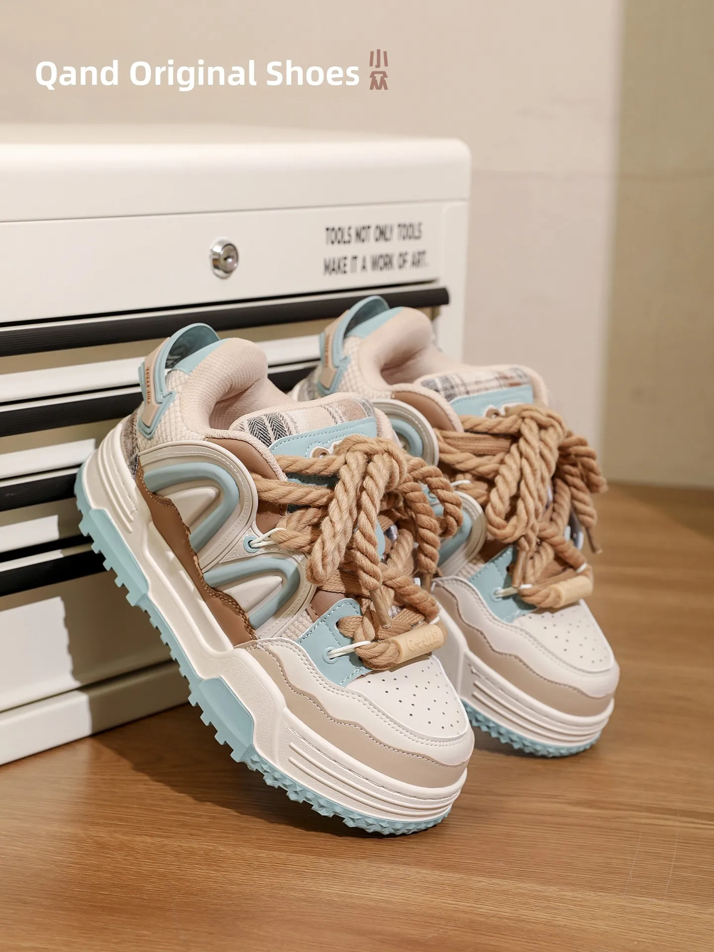 

QianDa 2025 New Men's Casual oes Thi Bot Bread oe Spor Casual Sneakers for Students And Youth Available in ex