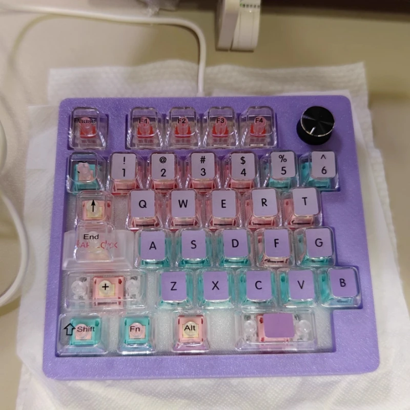 34keycaps Wired Single-mode Keyboard left hand Single Game Keyboard Hot-swap RGB Knob Custom Key Changes Via for Gamers Design