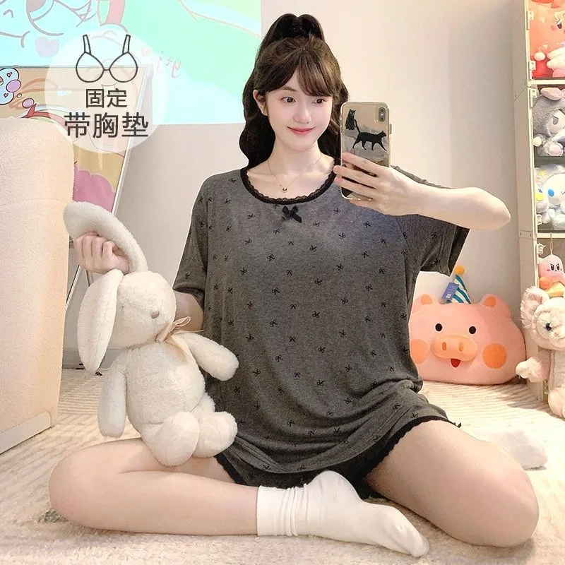 

Женский летний пижамный комплект больших размеров из модала: топ с коротким рукавом и круглым вырезом, со вставками для груди, и свободные шорты для дома и отдыха