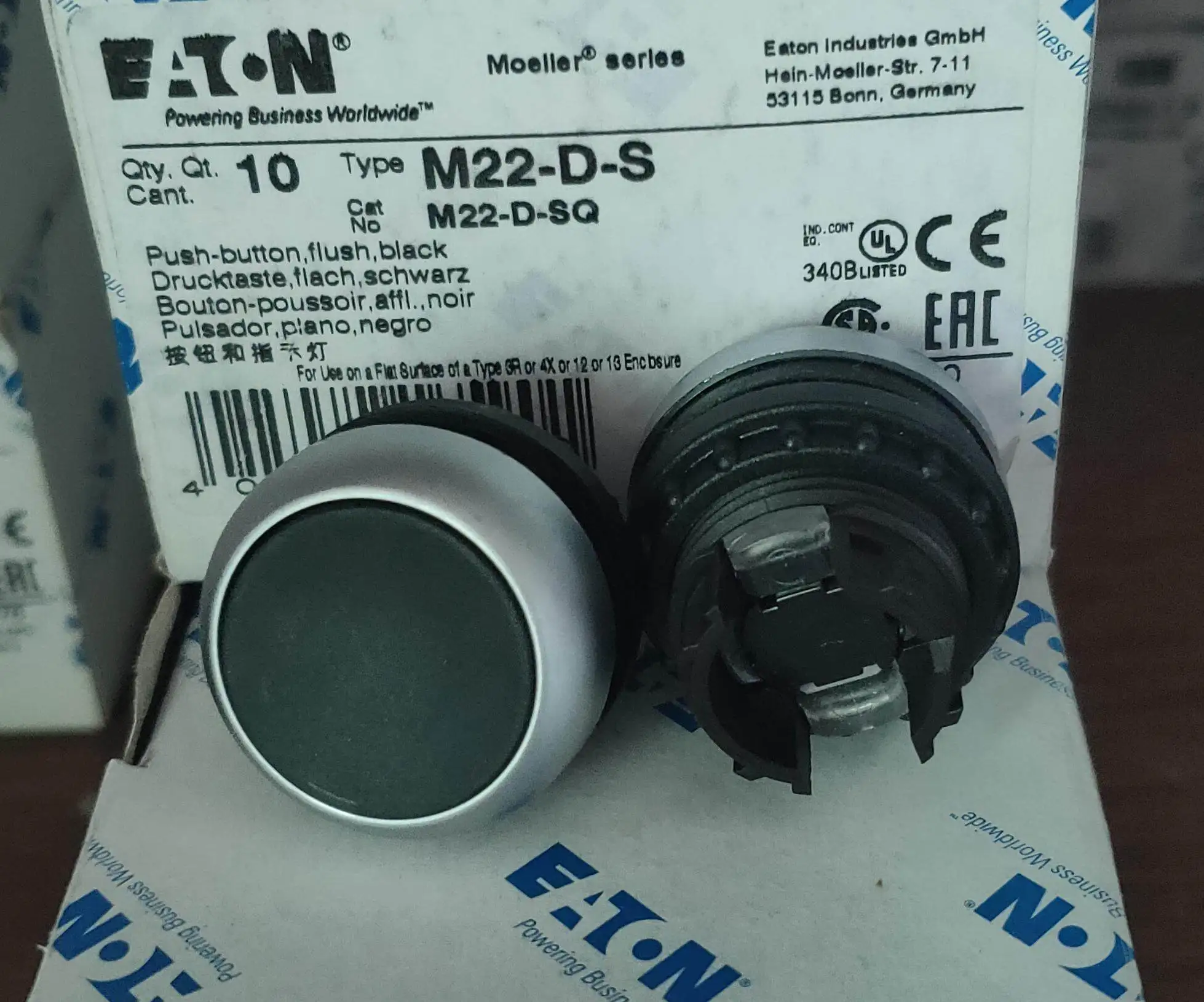 New Original Eaton M22-D Series Flat-Head Self-Resetting Pushbutton, Available in Various Colors