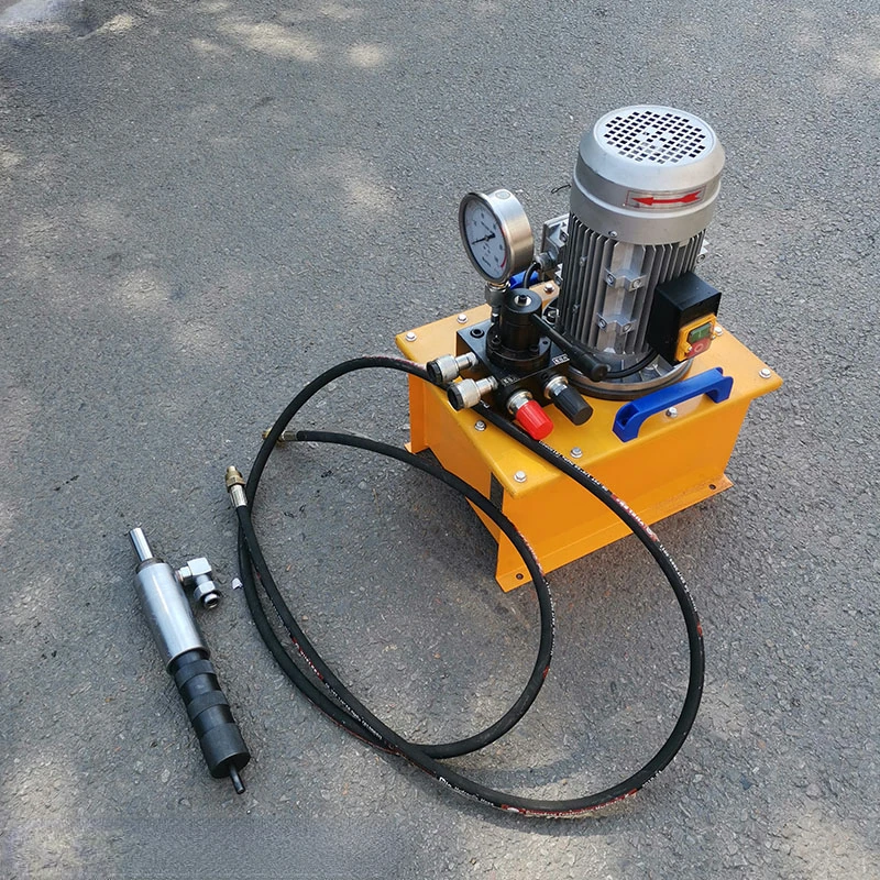 Electro-hydraulic extubator