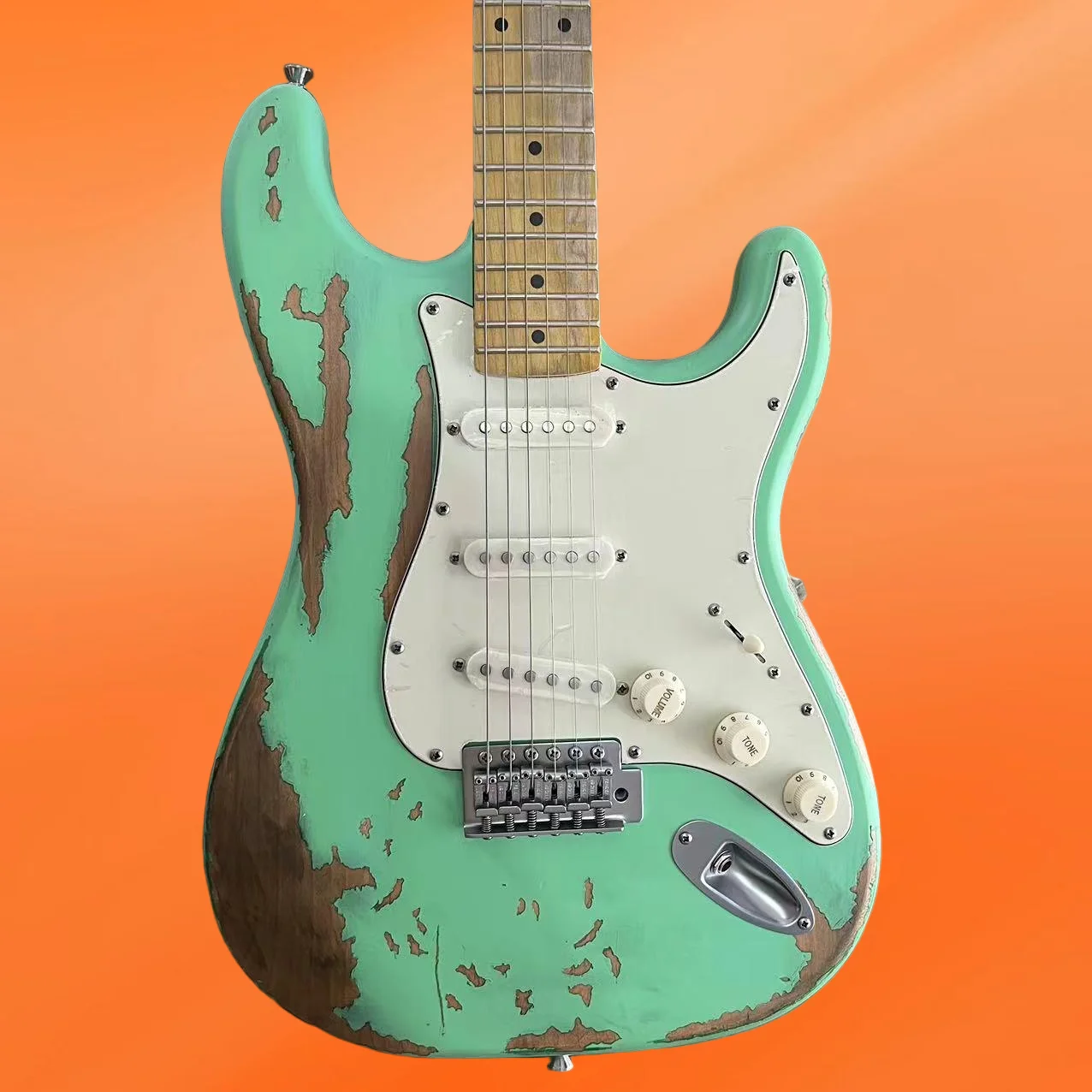 جيتار أخضر عتيق جديد لعام 2026 مصنوع من خشب القيقب مصنوع بحرفية رائعة (أو صناعة متقنة)