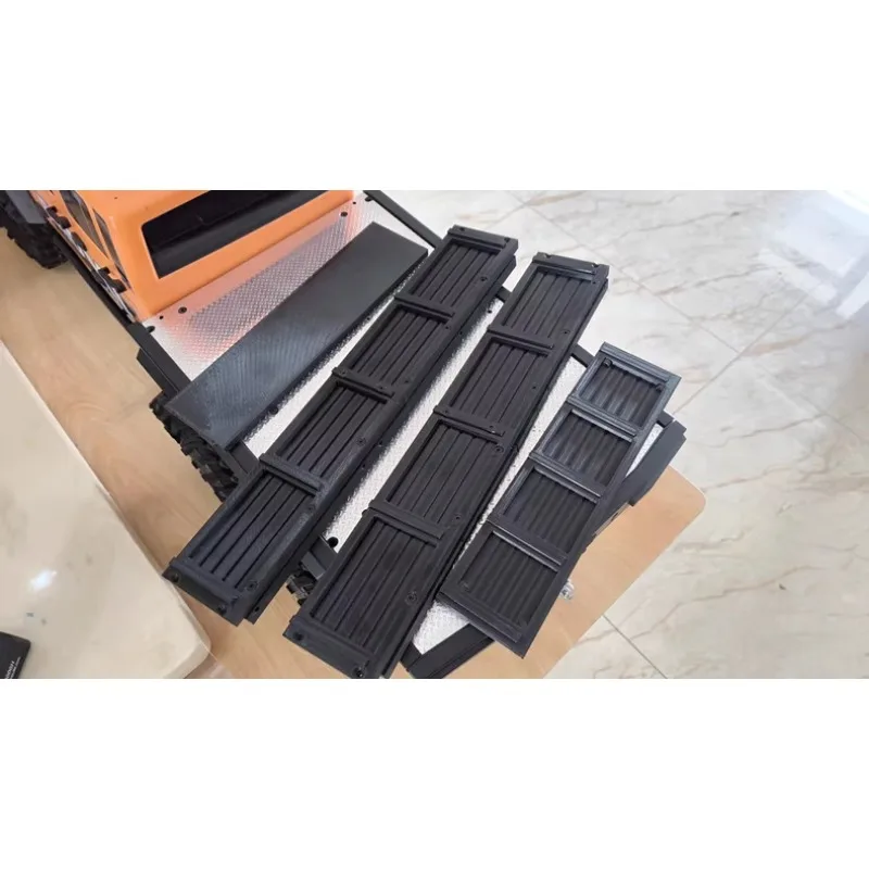 

Four Rear Bucket Side Panels Realistic For CROSSRC EMO XL2 1/8 Scale RC Crawler Texture Upgrade Parts Damage-Free Installation