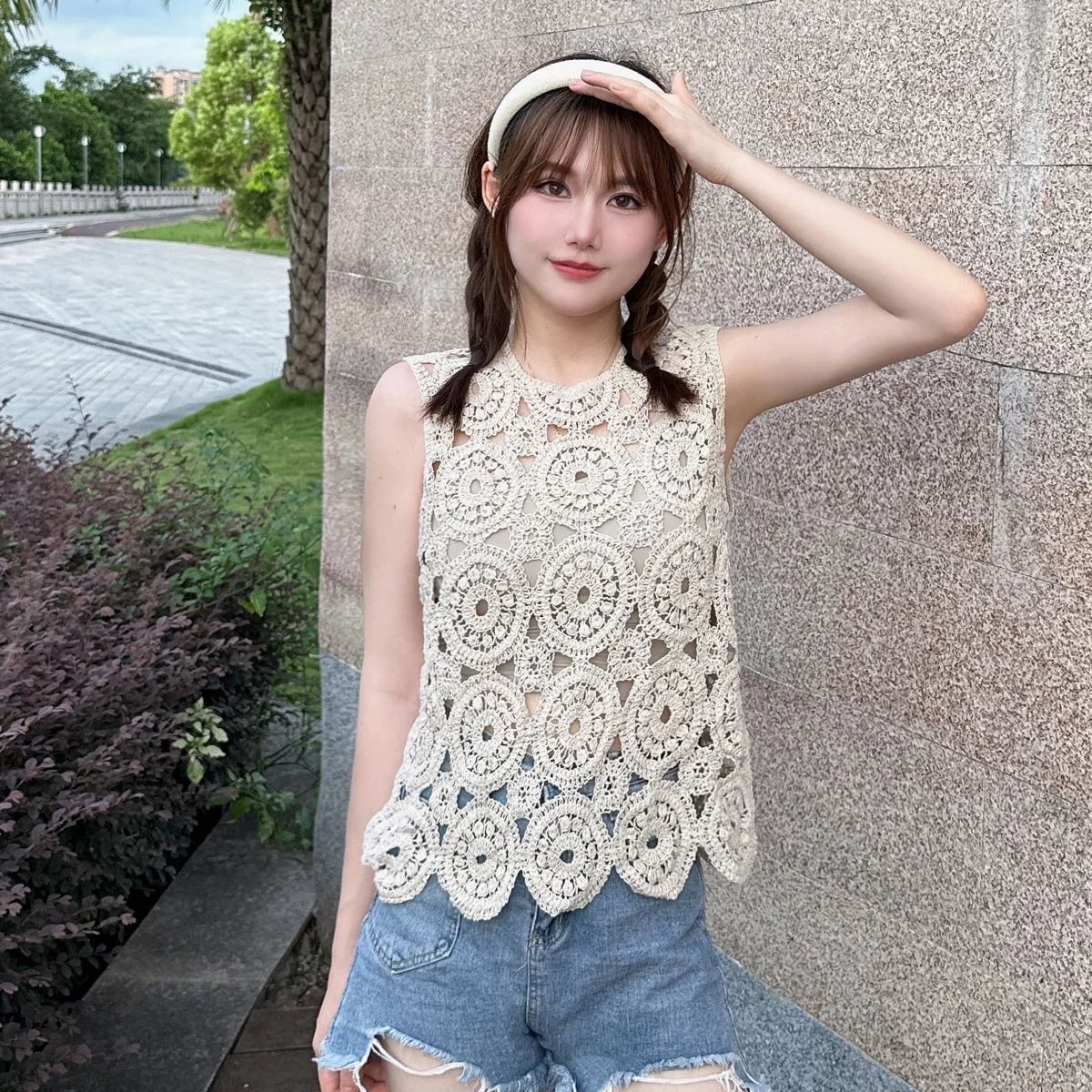 Vest  Women   Fashion  Summer  Cotton  Sleeveless   Embroidery  Floral  Hollow   Tops  Casual