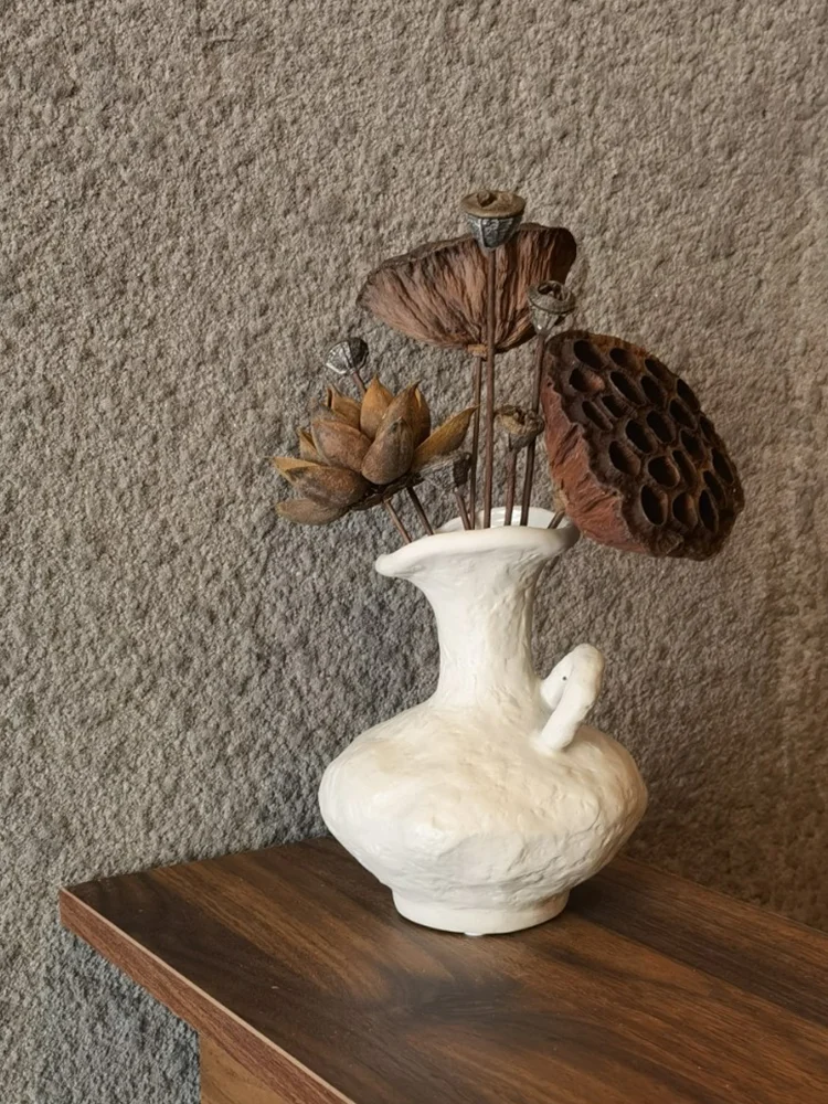 Artistic Dry Flower Vase Ceramic Flower Holder Home Decorative Items Folk Style Inn Decorations Water Cultivation Compatible