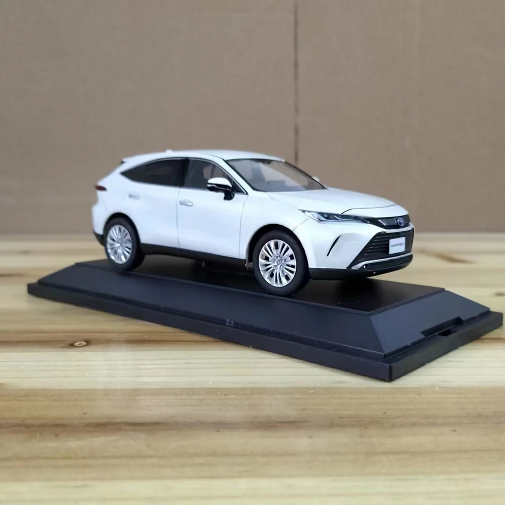 Wrong Box Die-casting 1:30 Scale Toyota Harrier 80 Series 4th Generation Simulation Alloy Model Home Decoration Metal Ornaments