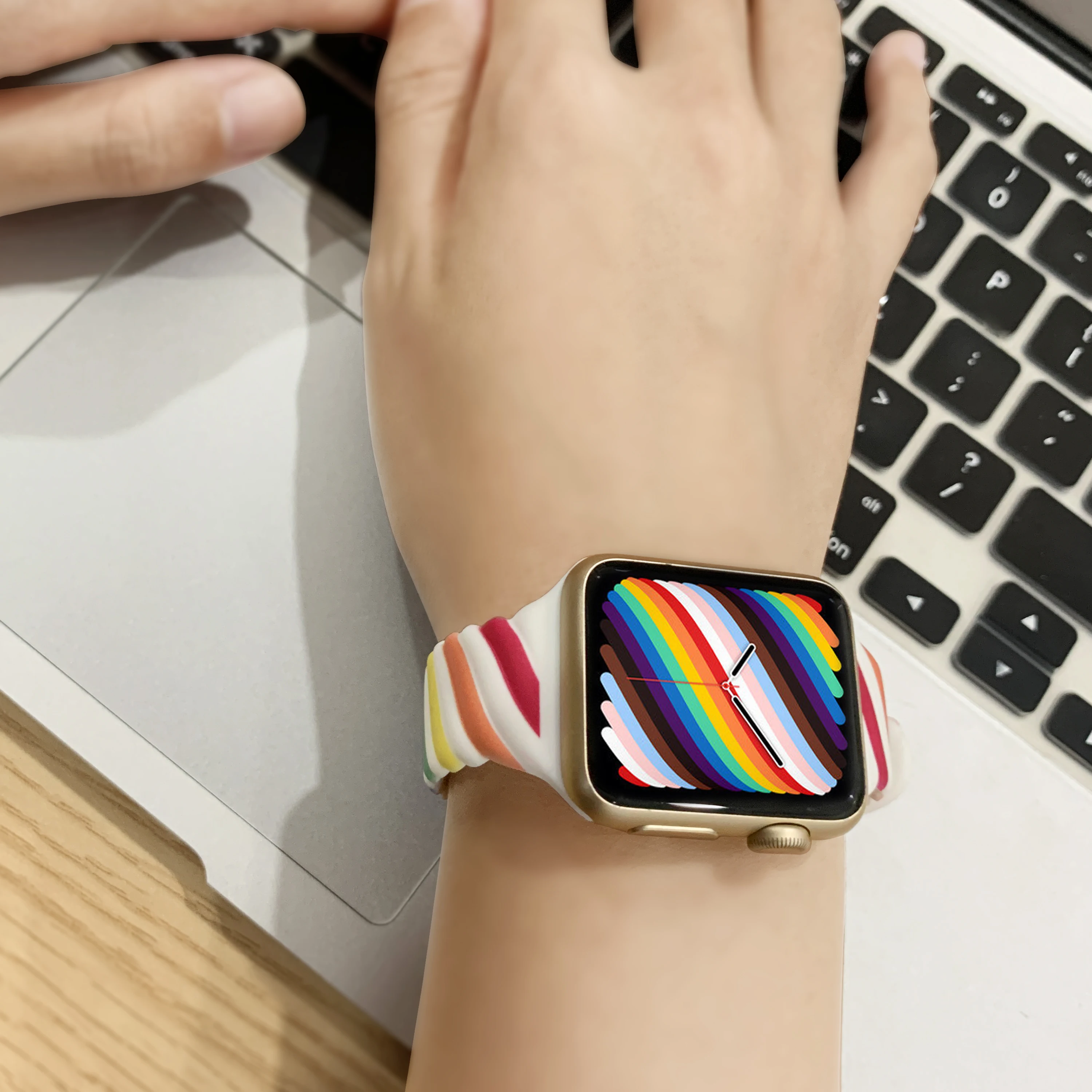 Silicone Two Twist Color Spiral for Apple Watch Band 49 46 45 44 42 41 40 38mm Sport Bands Wrsit Bracelet IWatch Series Se 6 5 4