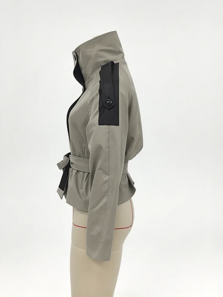 Damen Kurzer Trenchcoat aus Kunstleder mit Gespleißten Schulterklappen, Gürtel in der Taille, Locker Geschnittene Khaki Kurze Jacke, Vintage 2026 Damen Oberbekleidung – Detail 3