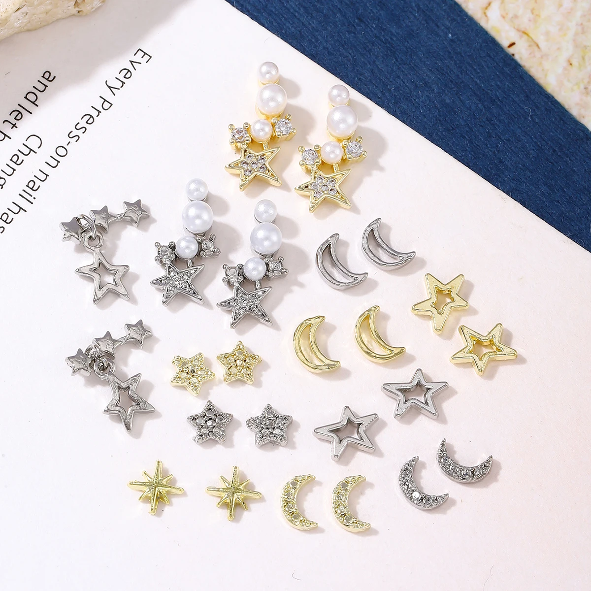 60 gold and silver mini stereo-star Pentagram Crescent Manicure decoration, y2k alloy rhinestone nail sparkly simple nail drill