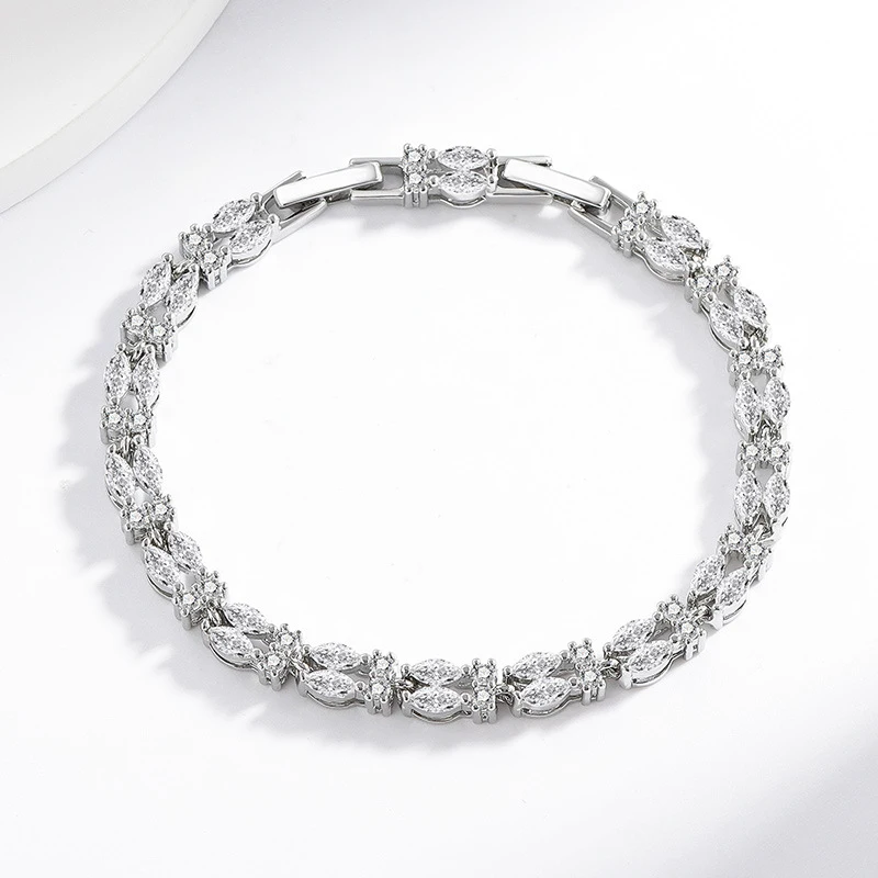 Luxurious Hip-Hop Crystal Bracelet Fashionable Charming Exquisite Adorable Dazzling Jewelry Gift
