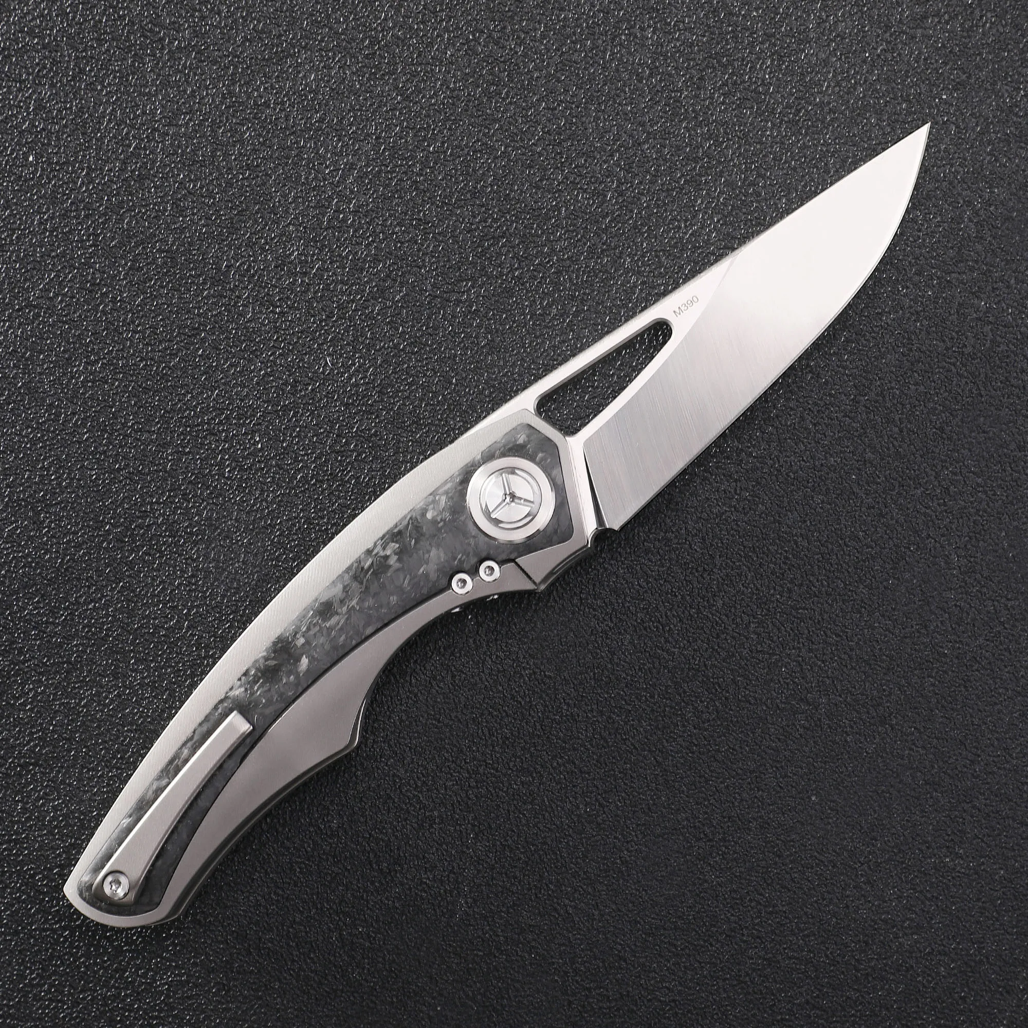 TwoSun TS186 Folding Knife Pocketknife M390 Steel Satin Blade Titanium +Carbon Fiber Handle Outdoor Camping Hunting EDC Tools