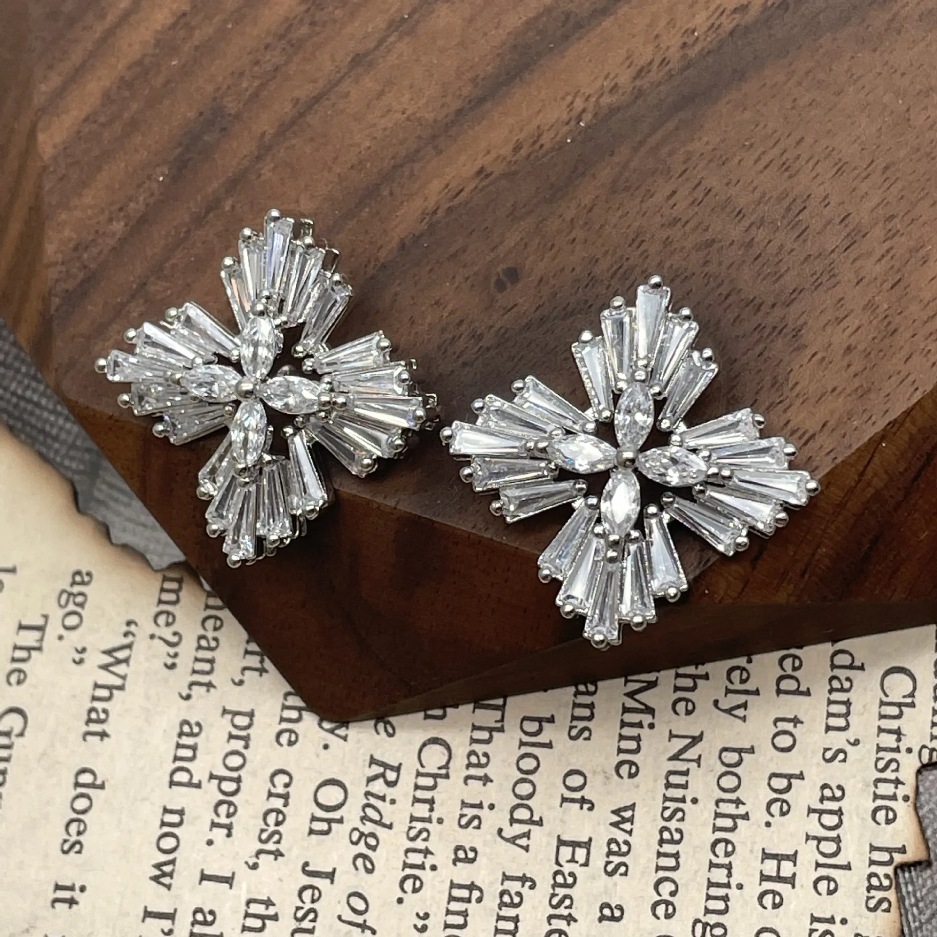 5 قطعة/الوحدة أزرار الزركون العشب لامعة للنساء ، معطف ، معطف ، سترة ، زر معدني عرقوب ، الملابس #1