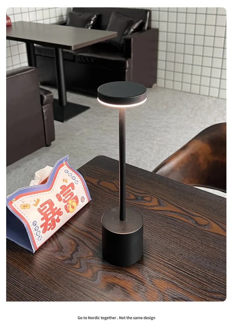 LED Table Lamp Hotel Wireless Rechargeable Desk Lamp Touch Switch Table Lamp Metal Retrolight for Bedroom Living Room Restaurant