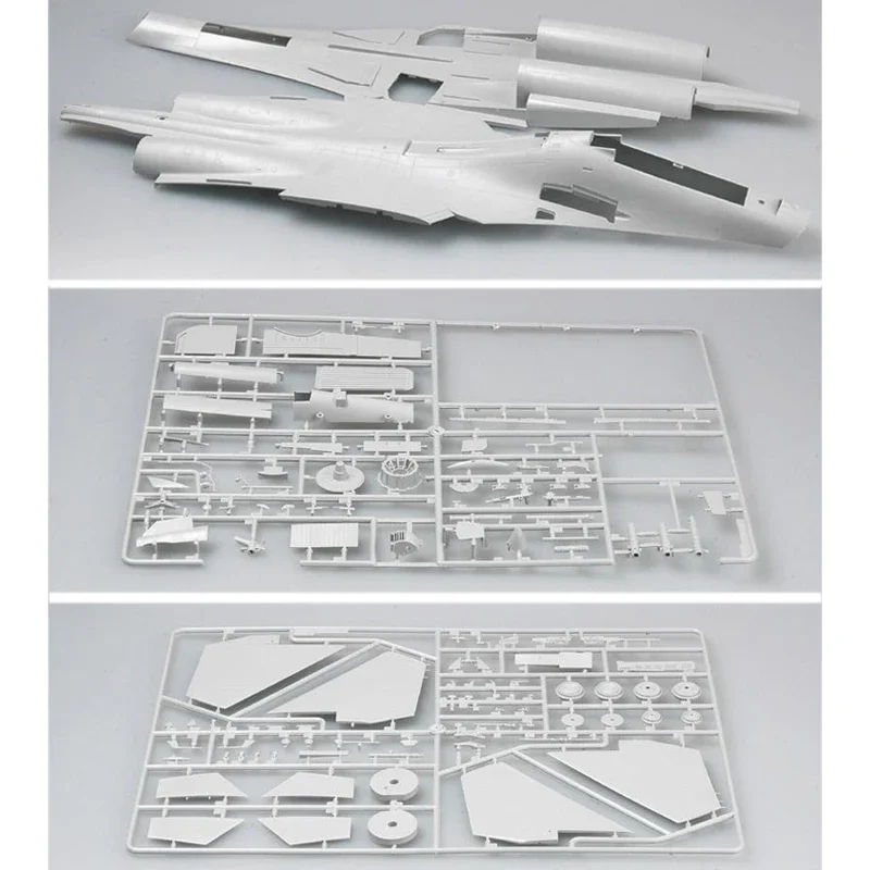 Trumpeter Kit de modelo de avión ensamblado de plástico TP02270 Sukhoi Su-27UB Flanker-C Fighter 1/32