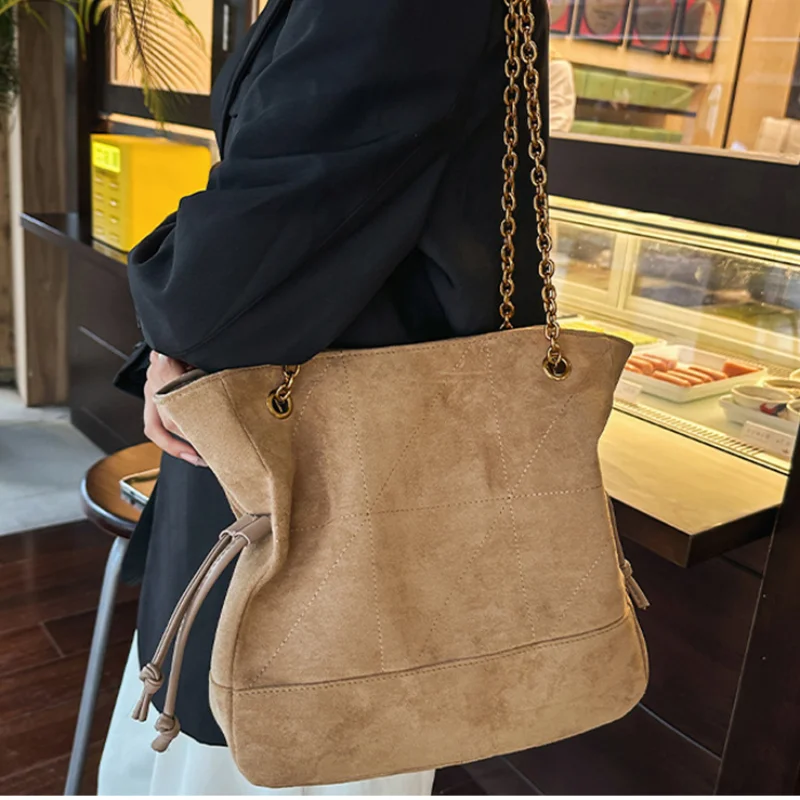 

Fashion Retro Shoulder Bag Brand Light Luxury Simple Diamond Pattern Frosted Bag Large Capacity Women' Drawstring Chain Tote Bag