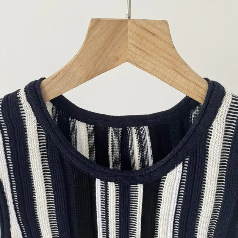 2024 Women's Striped Knitted Vest Versatile Fashion Top for Woman Casual Round Neck Sleeveless Knitting Lady Boutique Clothing