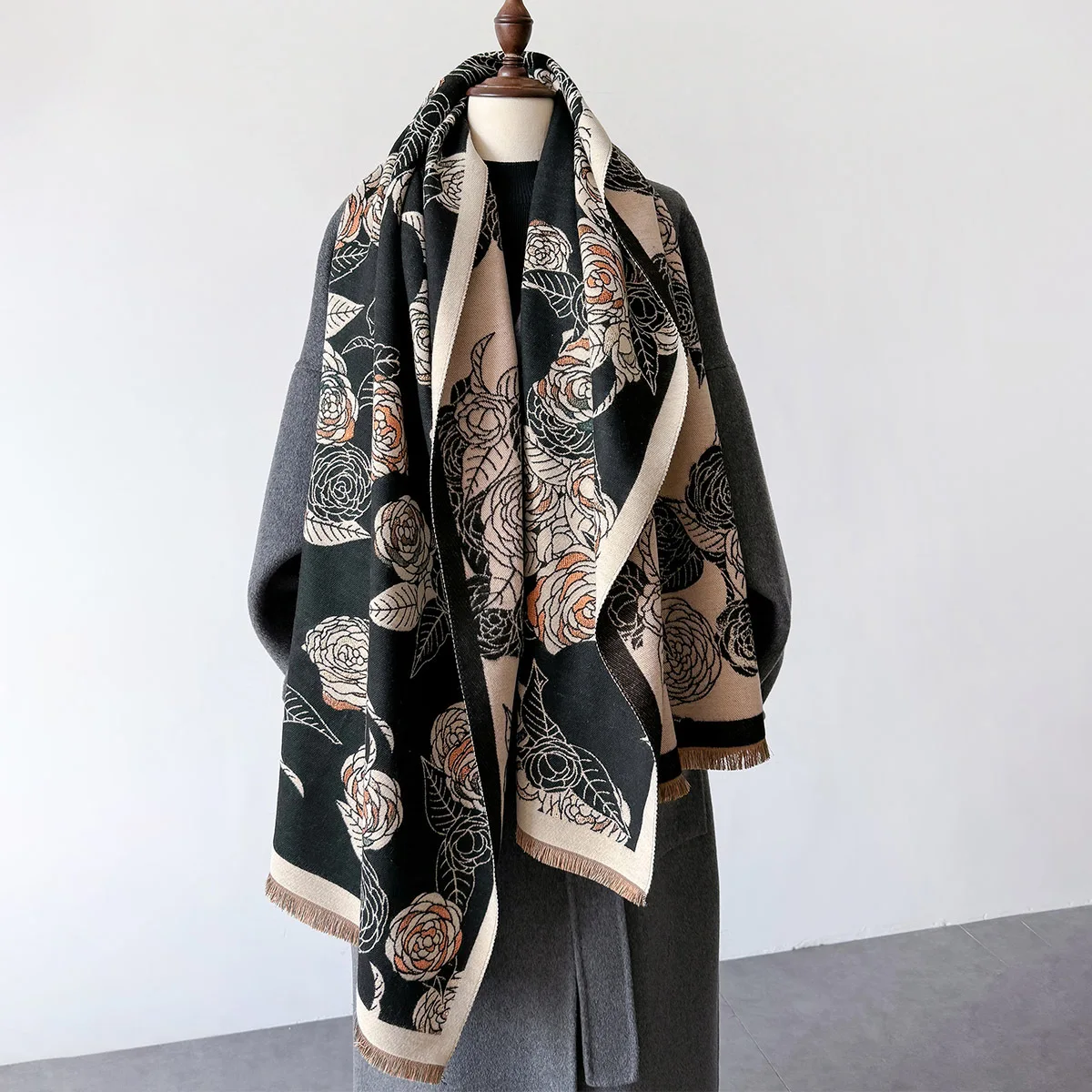 

2024 Design Luxury Winter Cashmere Scarf Women Warm Pashmina Blanket Poncho Scarves Female Shawl Wraps Thick