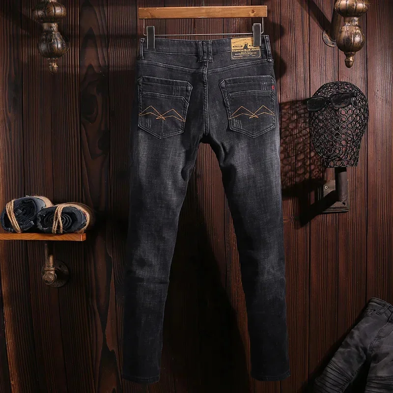 

Black slim fit small straight leg heavyweight jeans men's street fashion versatile trend retro style pants