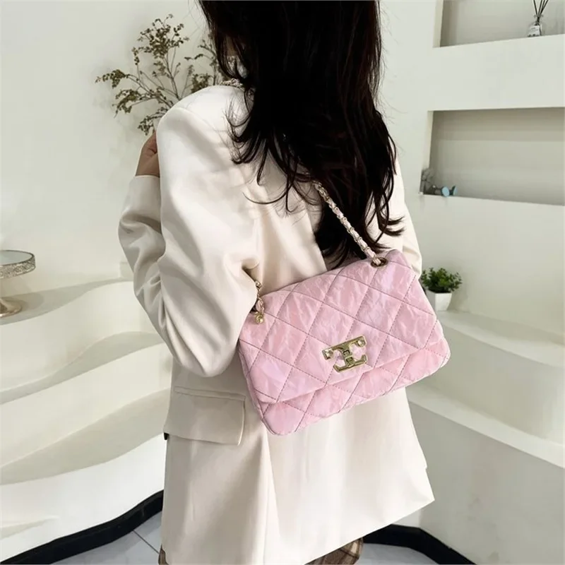 

Casual & Light Luxury 2025 Women's Bag - Diamond Quilted Cellphone, Gold Ball Chain, Versatile Shoulder Crossbody