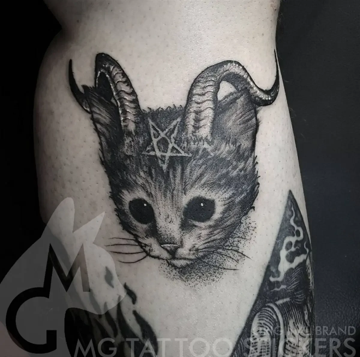 

Goth Demon Cat Tattoo Temporary Tattoos Punk Tattoo Stickers Art Arm Tattoo Cute Black Cat Totem Fake Tattoo Gift Wholesale