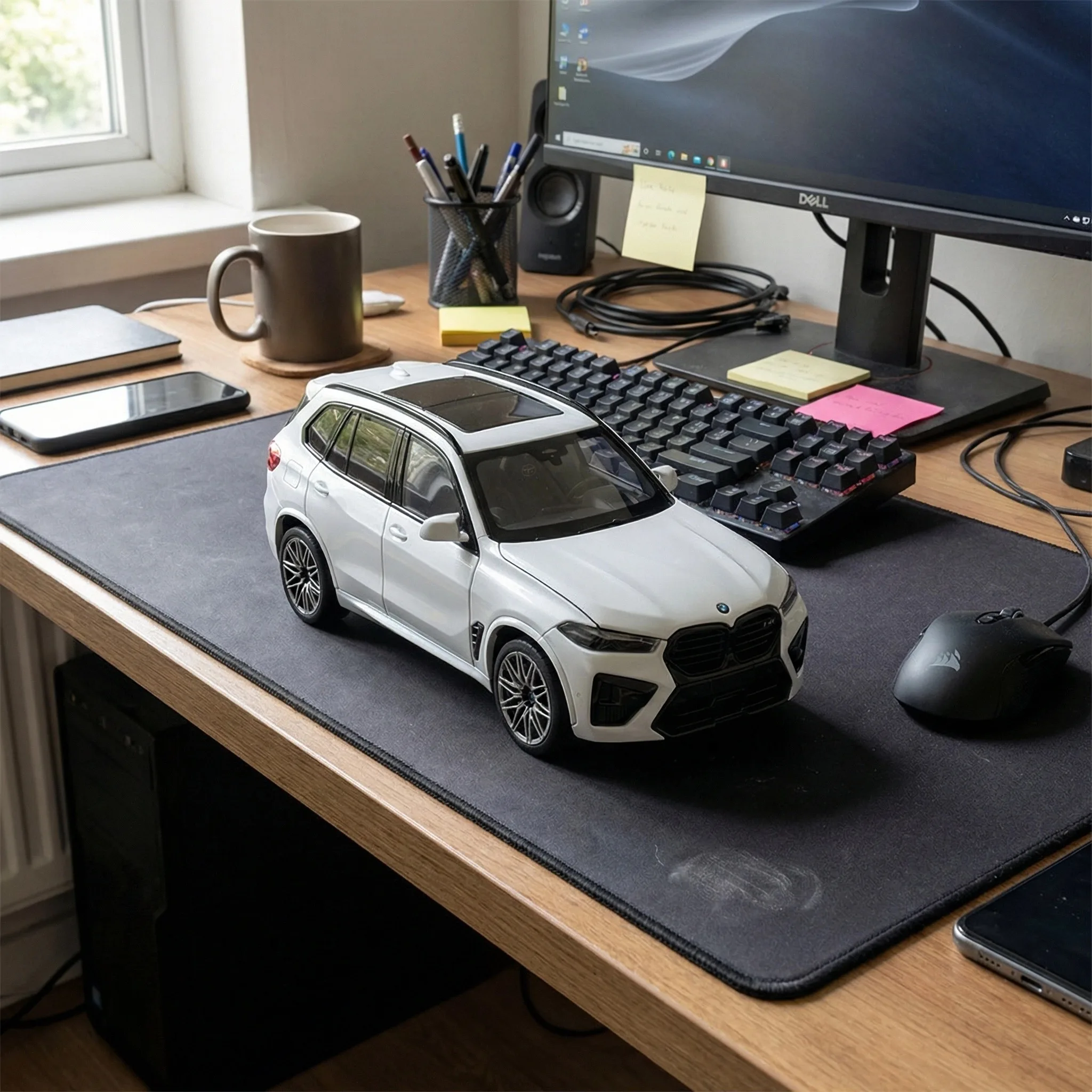 

1:24 2025 BMW X5 M Competition LCI SUV Alloy Metal Diecast Model Car Desktop Display Decorations Miniature Vehicle Ornament Gift