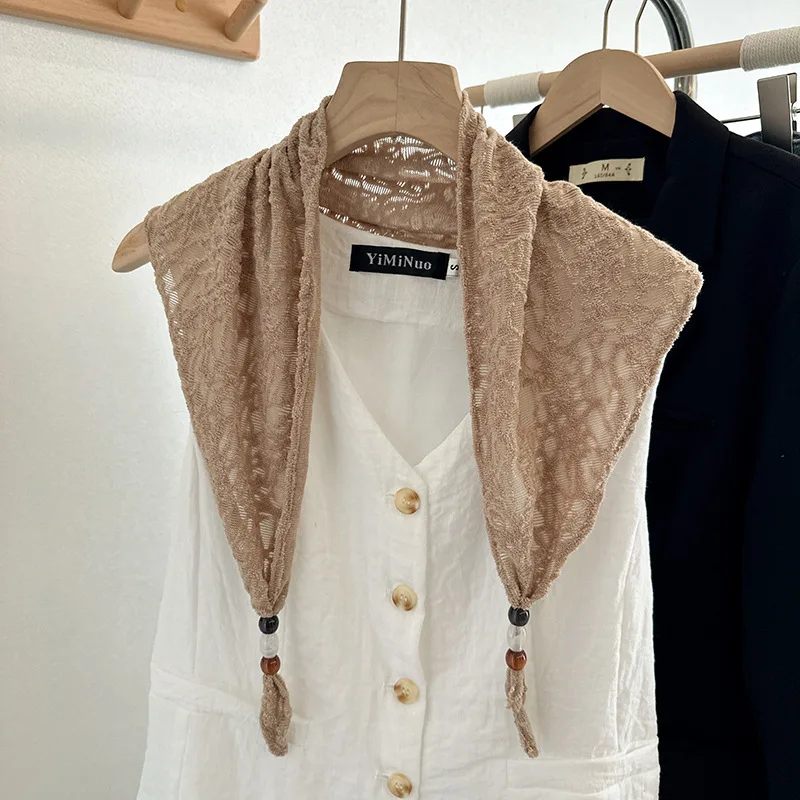 

Новый треугольный шарф с деревянными бусинами, новинка весны и осени, мягкий и универсальный дышащий головной убор, шелковый шарф и шаль в корейском стиле.