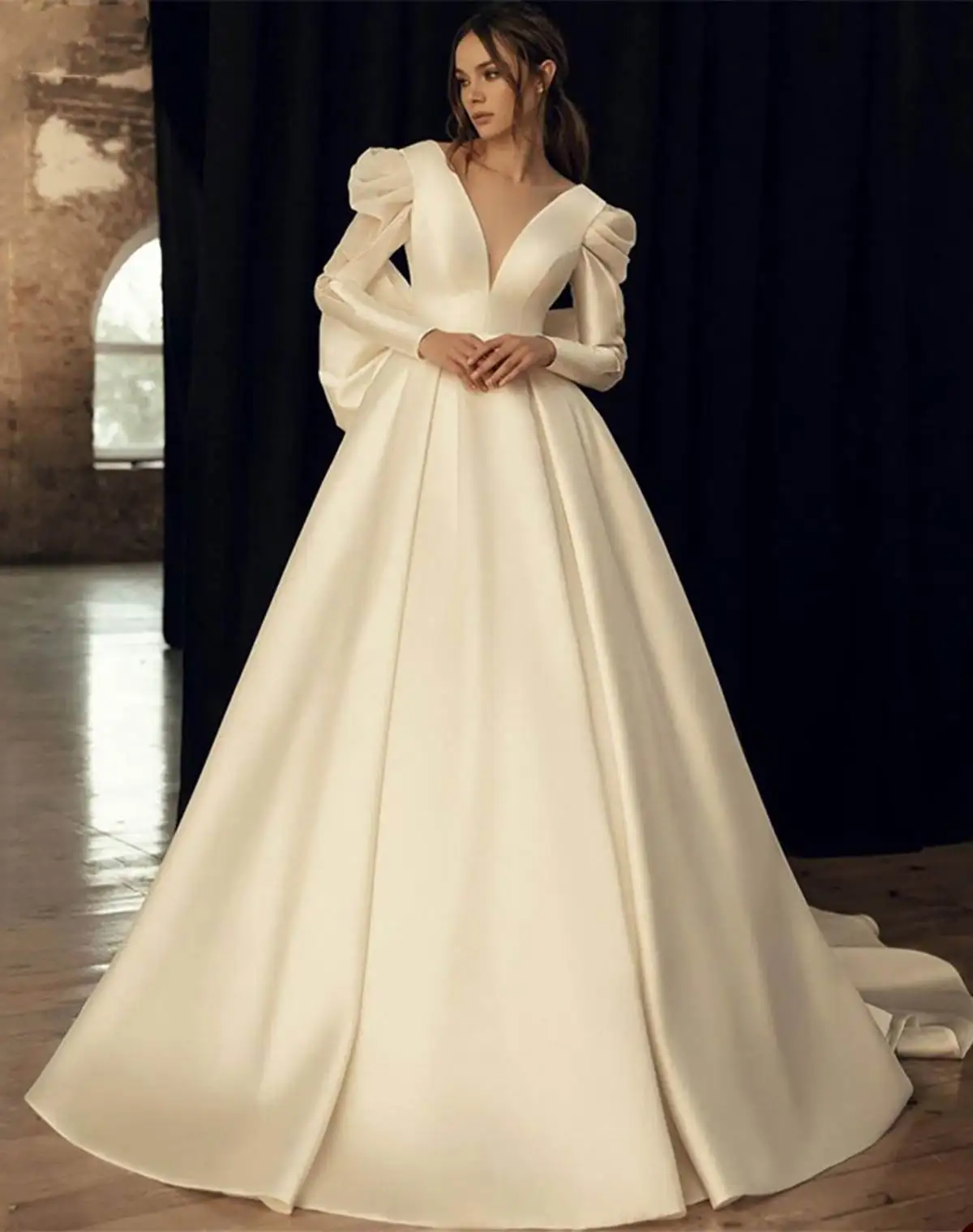 Gorgeous Wedding Dresses Ball Gown V-Neck bow tie Full Sleeve  Princess Bride Wedding Dress Customized Vestidos De Novia