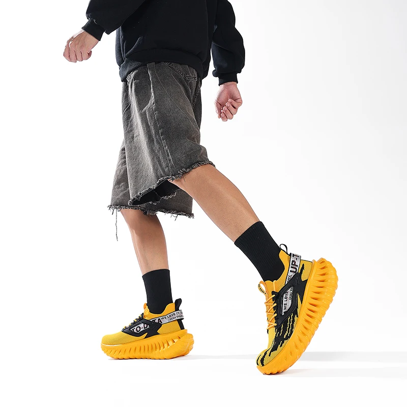 Autumn 2025 New Casual Shock-Absorbing Lightweight Soft-Soled Non-Slip Running Shoes for Men and Women, Same Style Sports Shoes