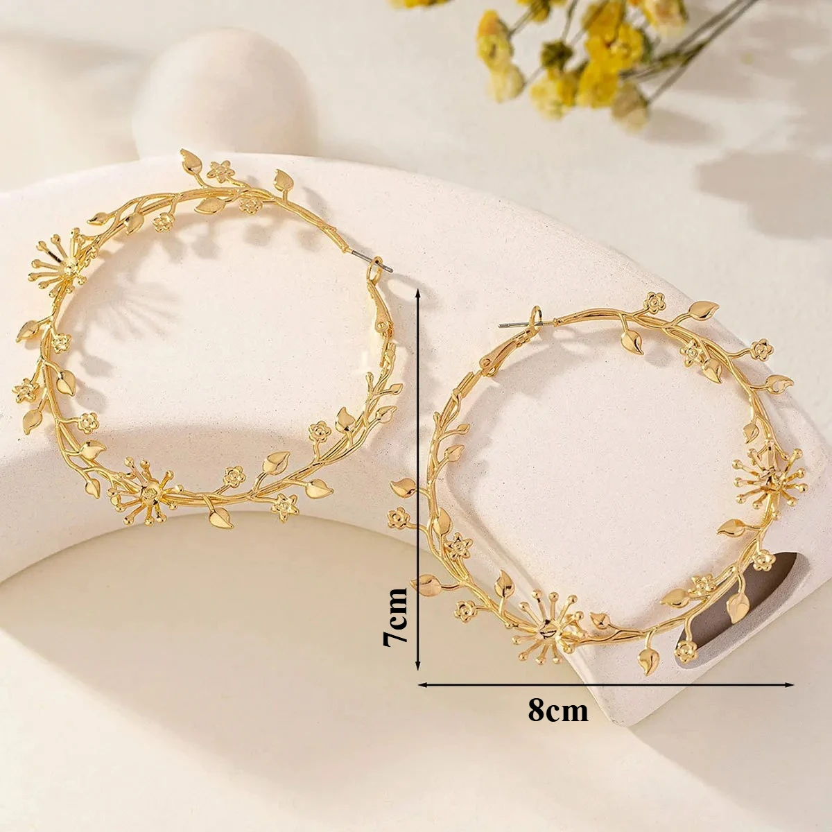 Thumbnail 4 - #13 Top 30 Hoop Earrings Worth Buying In 2026