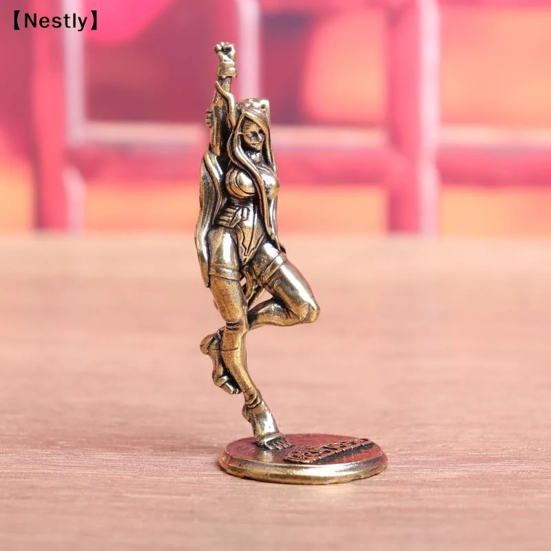 Schöne Vintage-Katzenstatue aus Messing, Schreibtischdekoration, Büro, Bücherregal, künstlerische Heimdekoration〔Nest〕