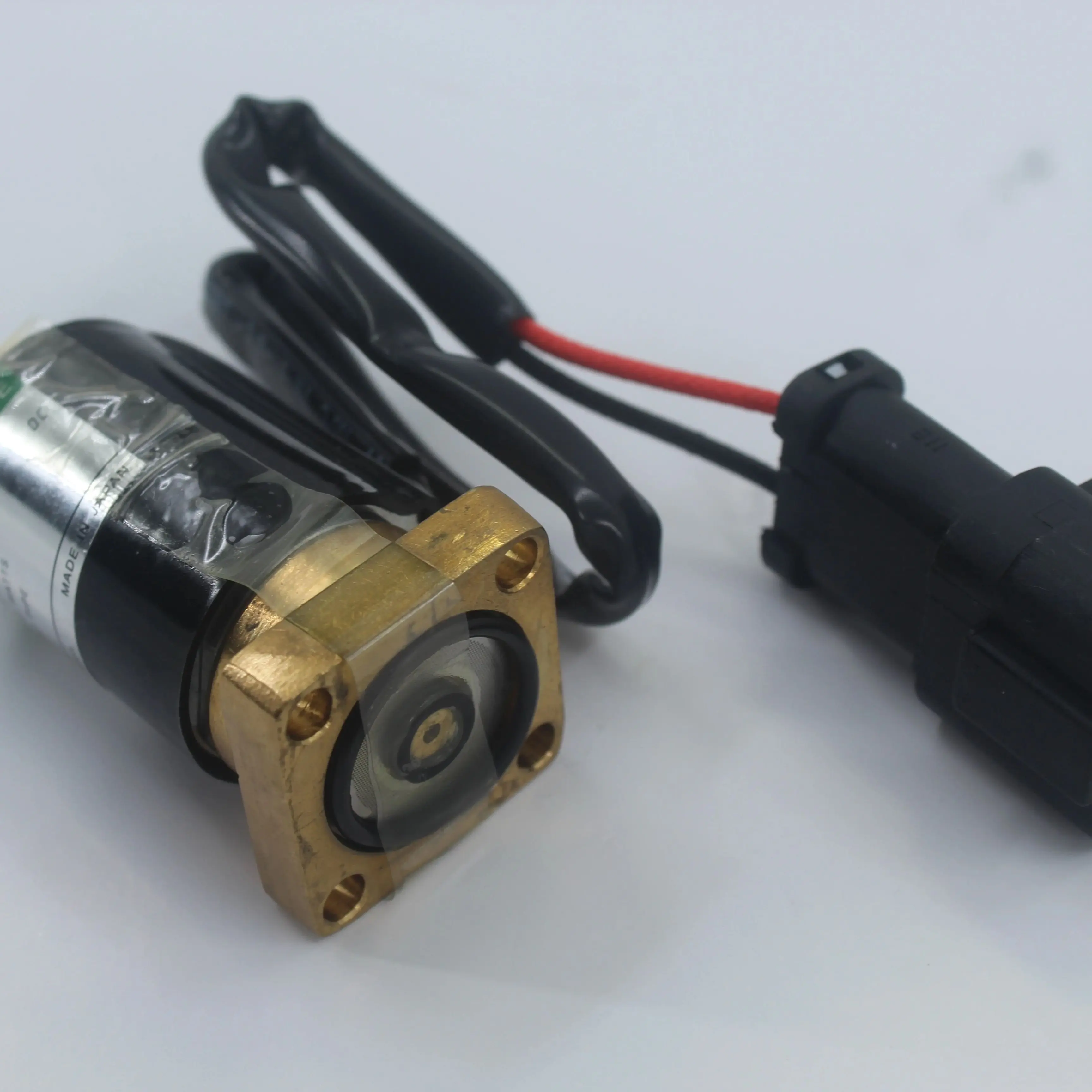 

561-15-47210 714-10-16951 17A-15-17271 СОЛЕНОИДНЫЙ КЛАПАН ДЛЯ НАГРУЗКИ КОЛЕСА WA380-3 WA200-3 РЕМОНТ ЗАПАСНЫХ ЧАСТИ