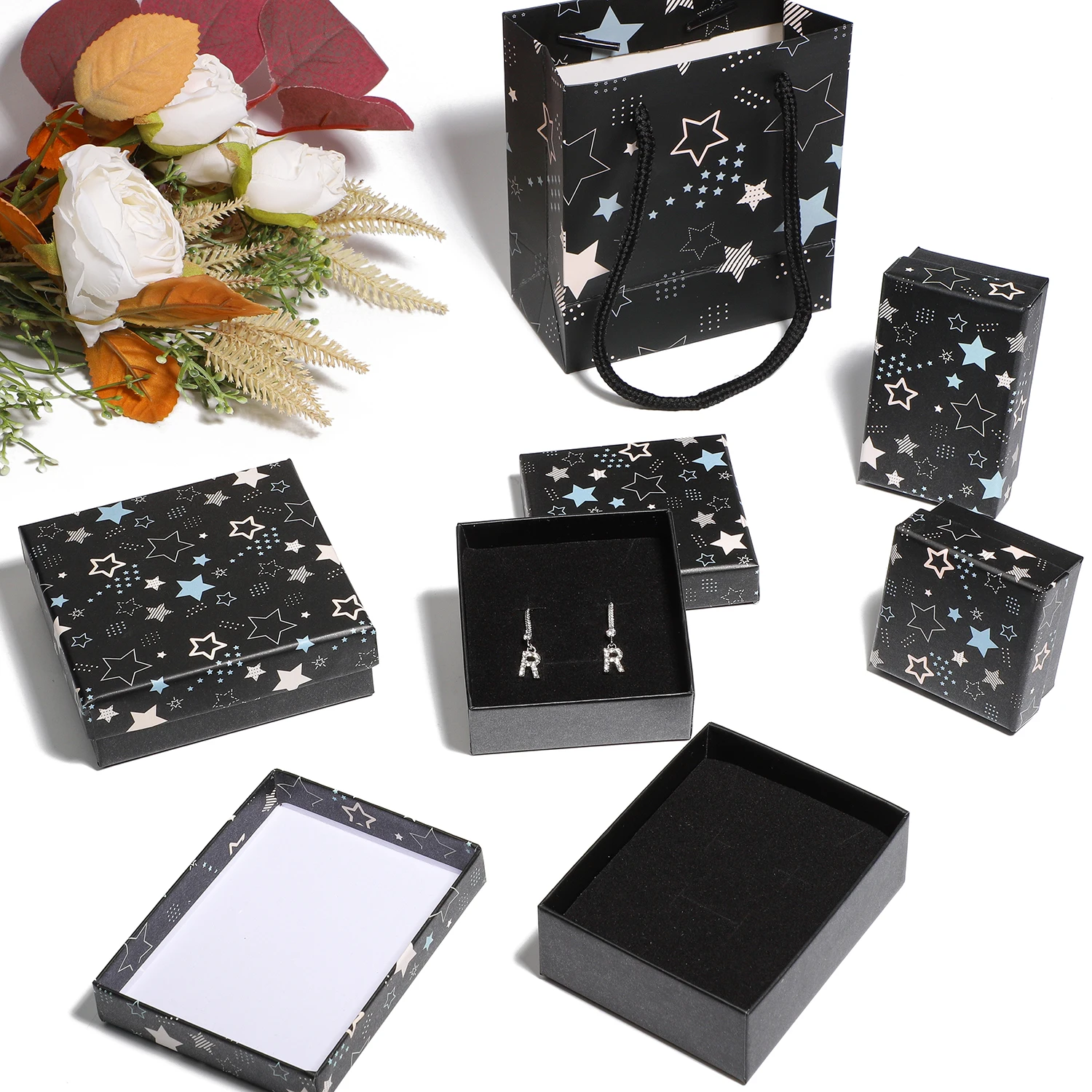 1pcs Black Paper Material Jewelry Boxes Star Printed Cardboard Pendant Gift Box Bags Necklace Bracelets Earrings Storag Boxes