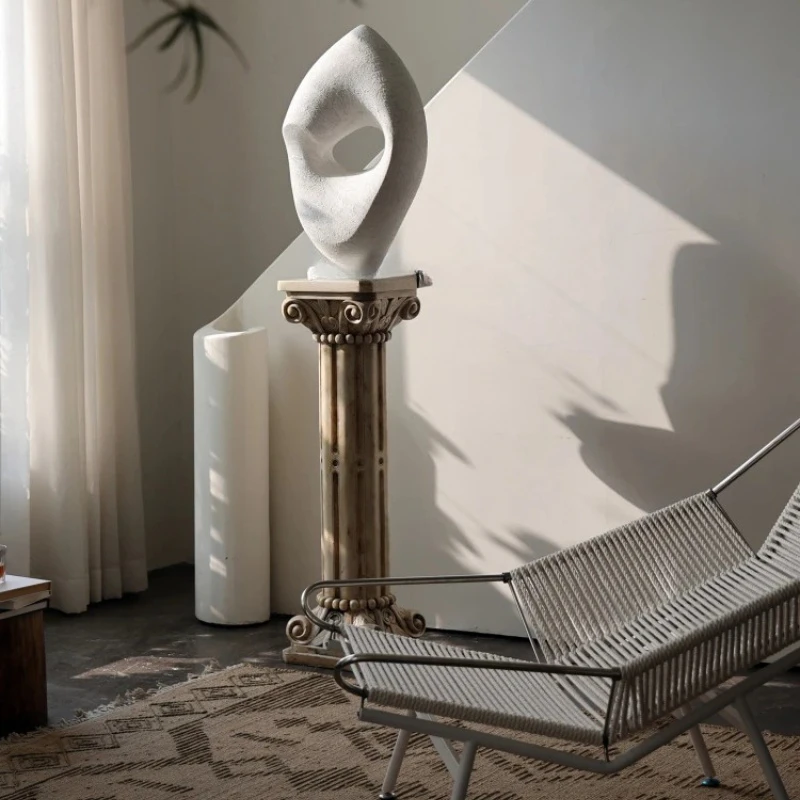 Retro Column Abstract Sculpture Ancient Art Floor Ornament in Taichung