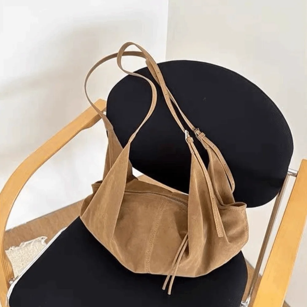 

Deer Suede Surface Korean Crossbody Bag High Quality Double Shoulder Strap Retro Crossbody Bag Velvet Surface